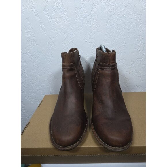 Clarks Carleta Artisan Womens Size 8.5 Brown Leather Ankle Booties Boots Shoes - Picture 2 of 9